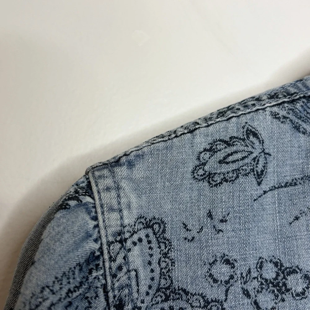 Sundance Pearl Snap Denim Shirt Womens XL Chambray Coastal Cowgirl Western Boho - Picture 3 of 7